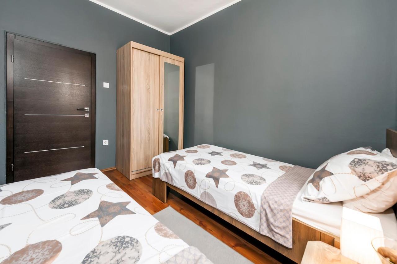 Apartment Cave 罗维尼 外观 照片